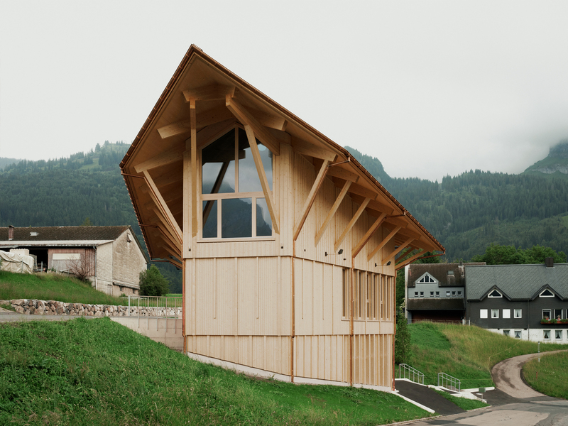 Graber Pulver with Martina Hauser · Peter Roth Resonance Centre